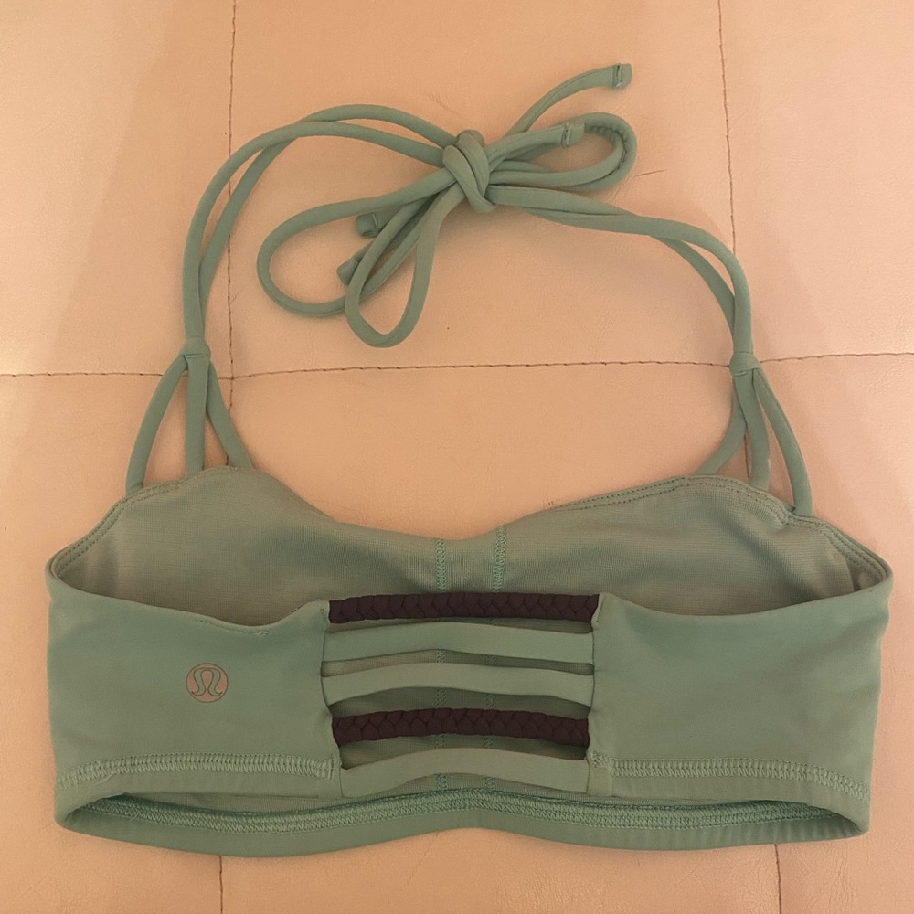 Lululemon Workout Sports Top/Workout Sports Bra